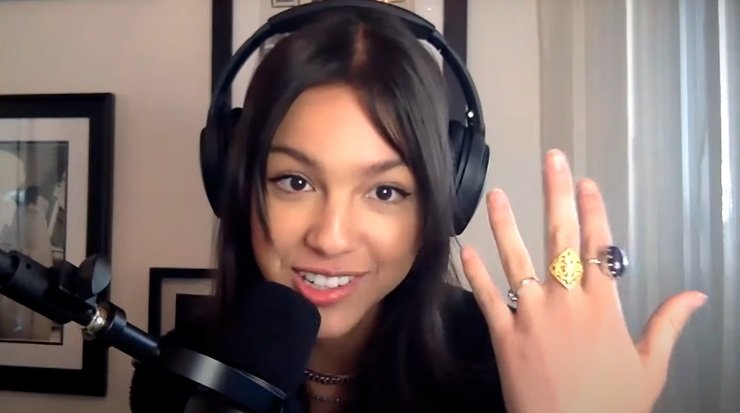 Olivia Rodrigo Taylor Swift Ring