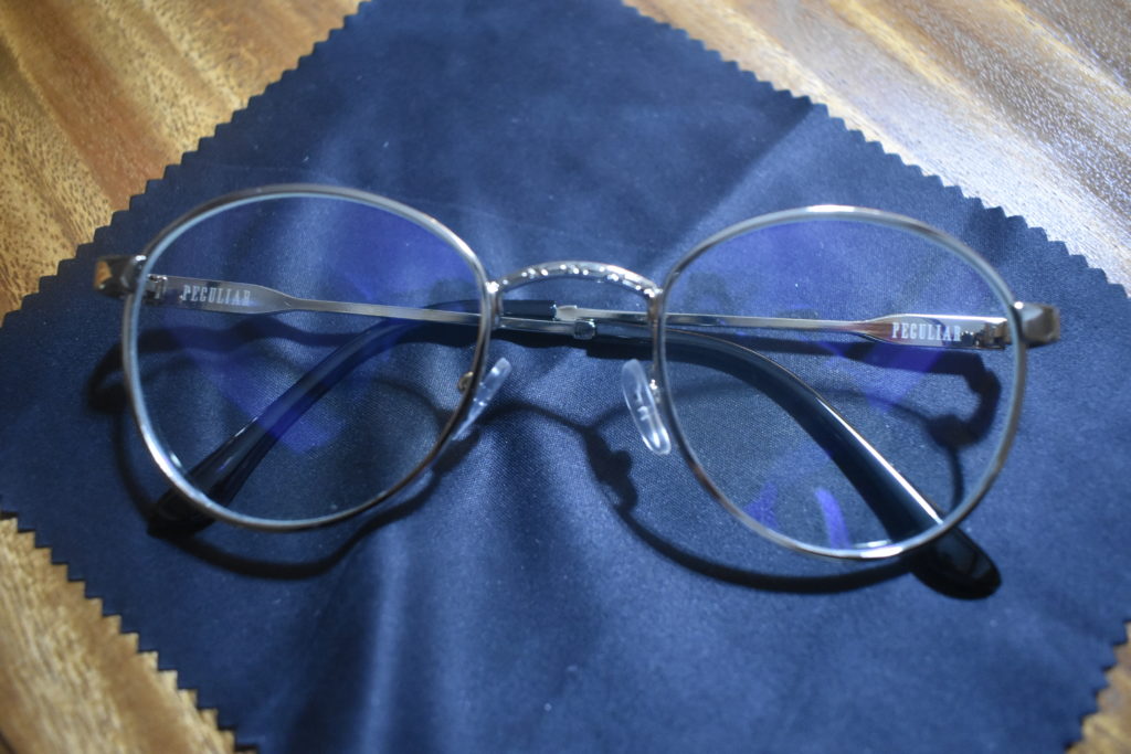 Peculiar Eyewear's Anti Radiation Blue Light Eyeglass