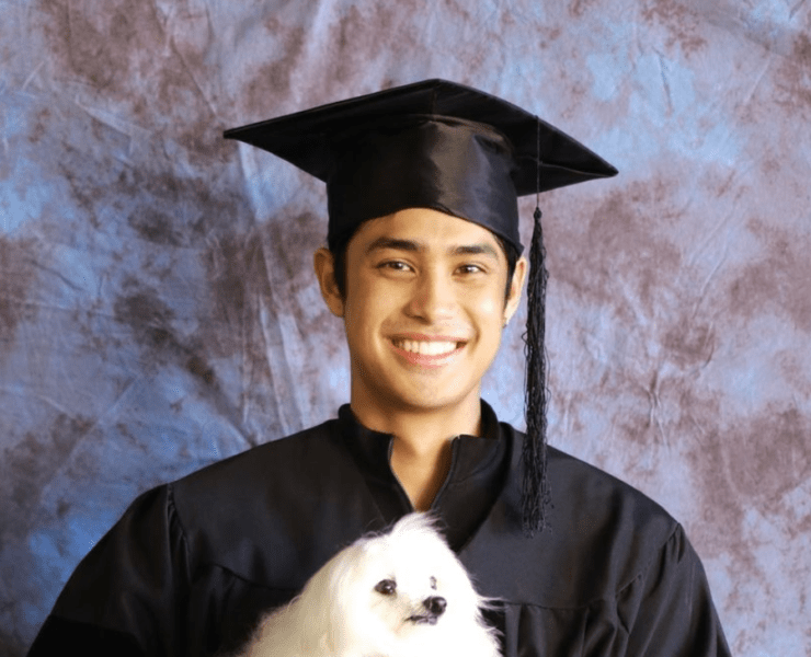DONNY-PANGILINAN-GRADUATES-COLLEGE.png