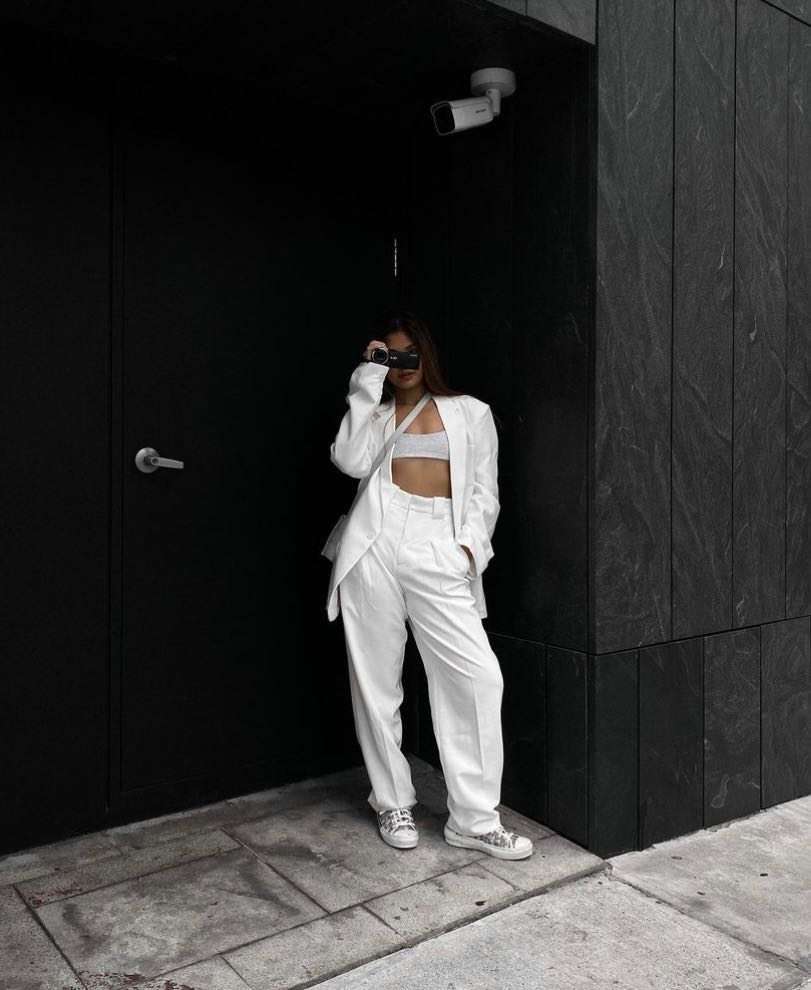 Styling baggy pants in seven ways, according to Rhea Bue