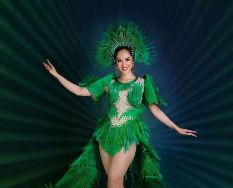 Maria Angelica Pantaliano gleams in her Anahaw-inspired National Costume