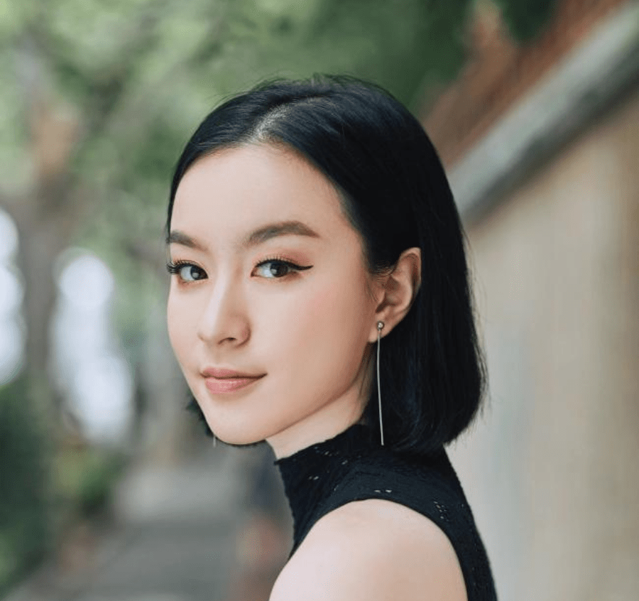 chloe gong featured image