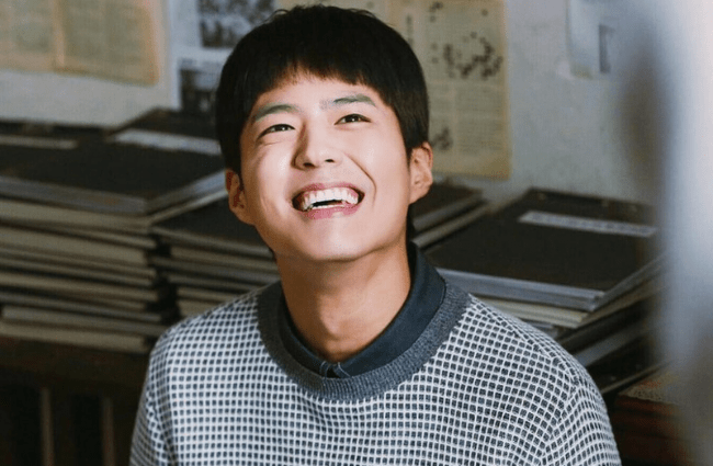 Park Bo Gum flutters hearts as he reveals photos from his time in