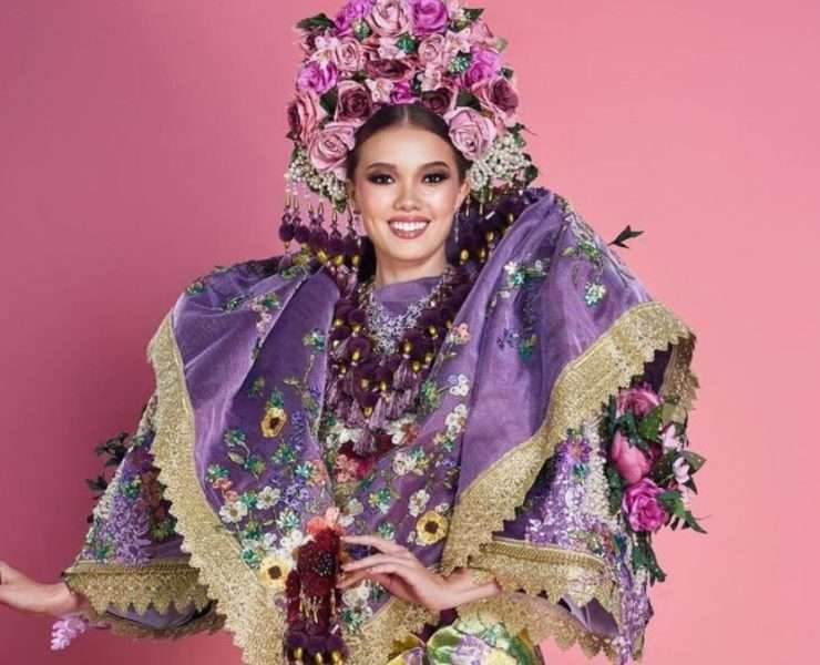 Annabelle McDonnell is pleasantly beautiful in her Flower National Costume