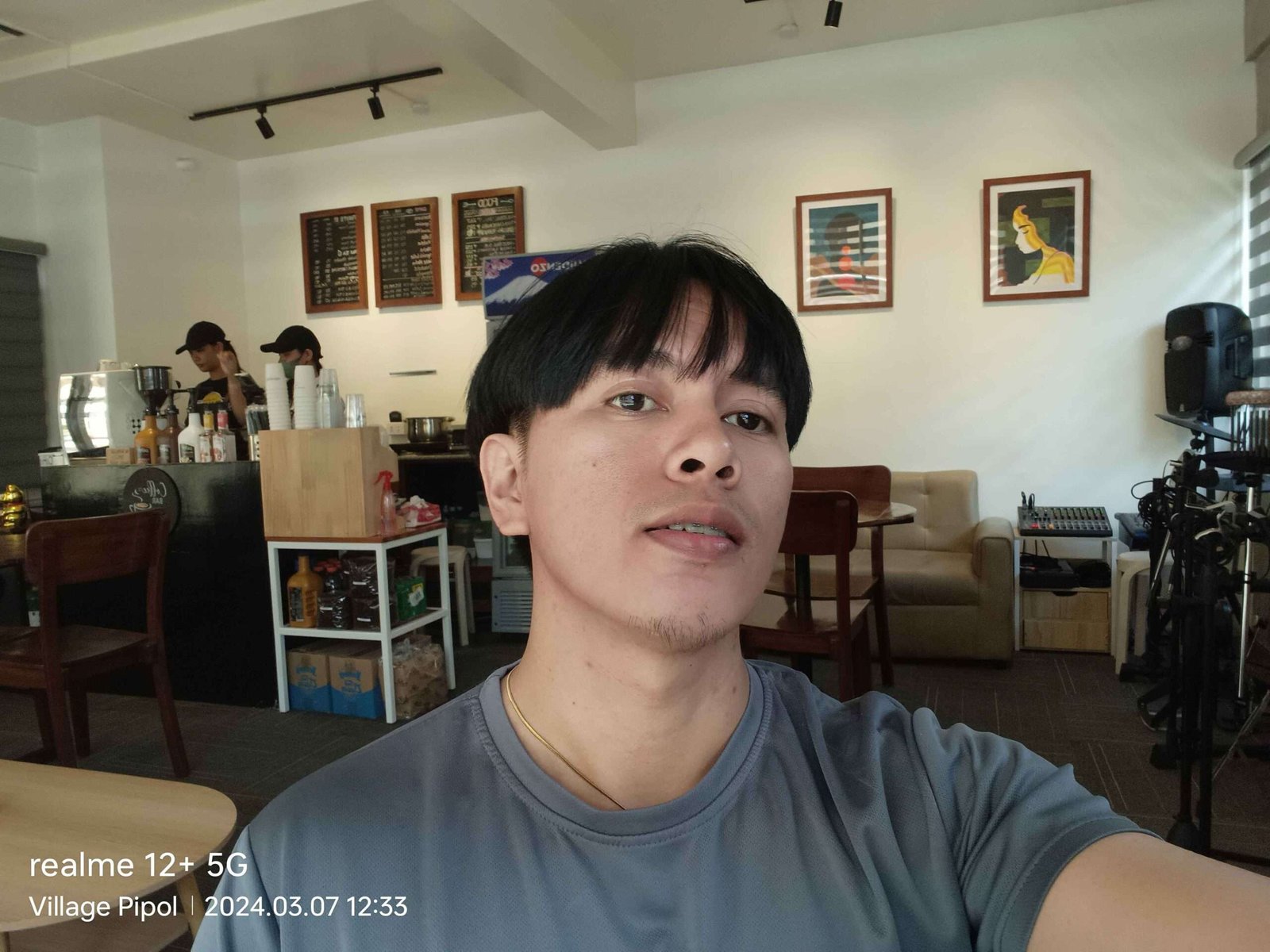 realme 12