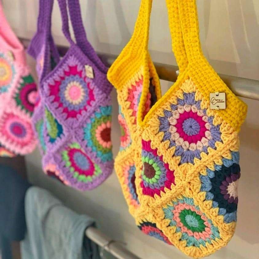 Stylish crochet bags.