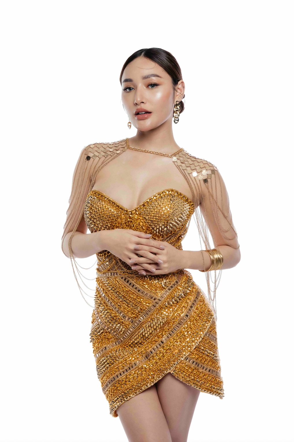  Sachzna Laparan is named Casino Plus' newest "Friend of the House," a partnership under her newly signed agency Mosaic Minds Talents Inc. 