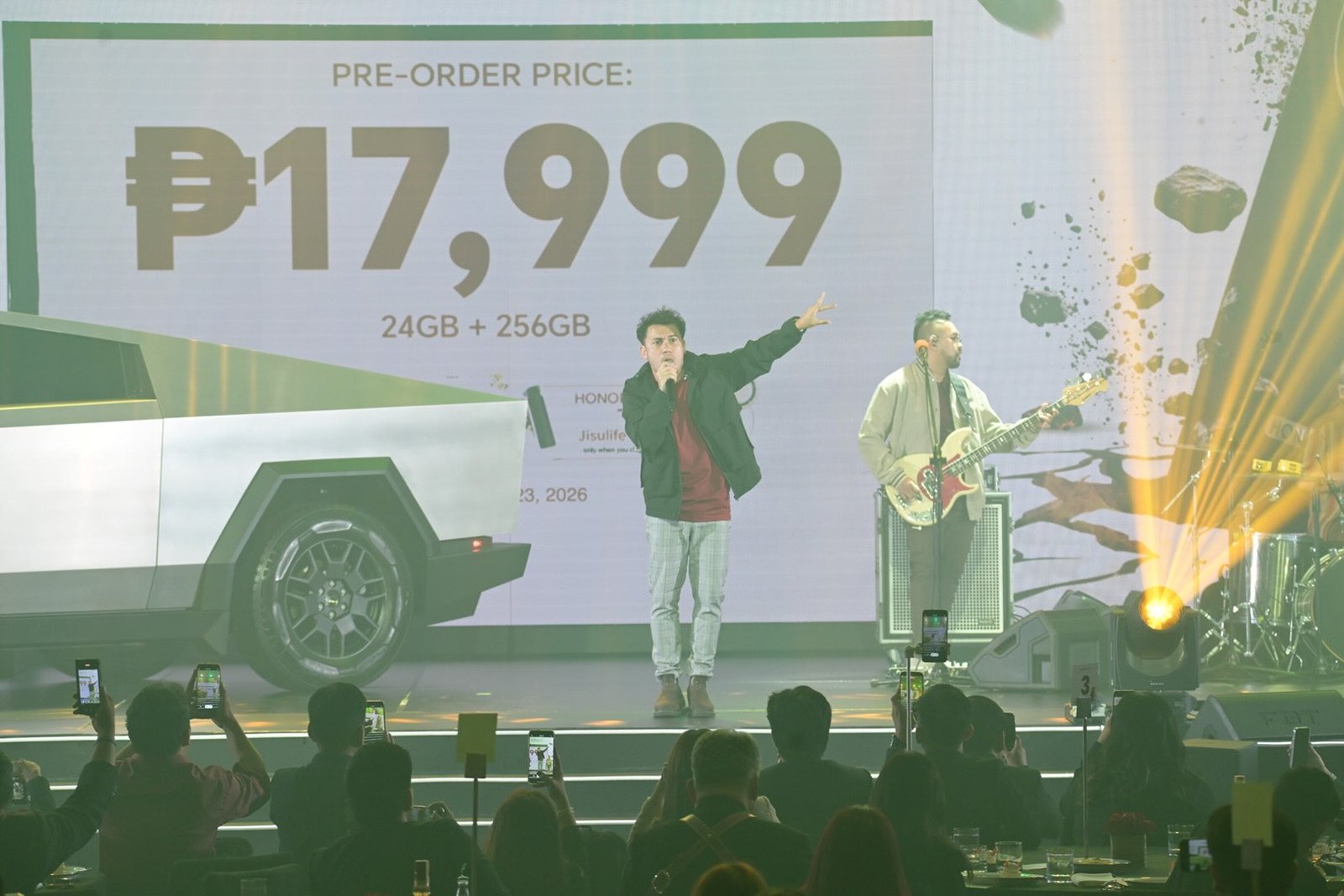  All you have to do is pre-order HONOR X9d 5G for only Php 17,999 from January 9 to 23 at any HONOR Experience and Partner Stores 