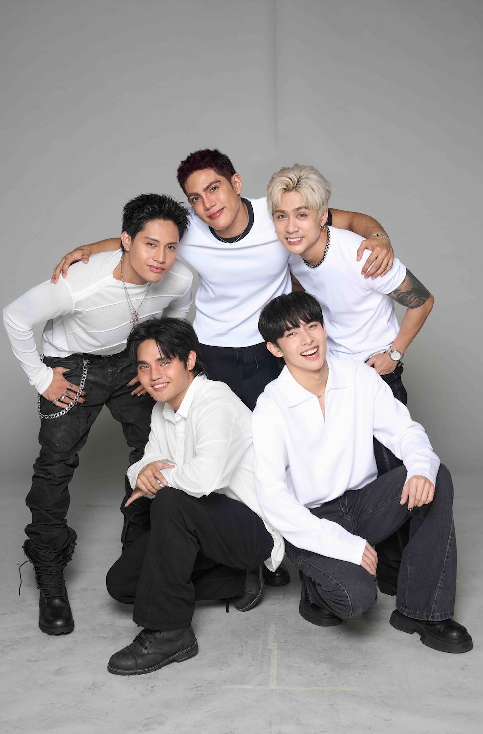 The country’s biggest P-Pop group officially joins AIA Philippines as its newest brand ambassadors, inspiring Filipinos to choose courage in everyday wellness. 