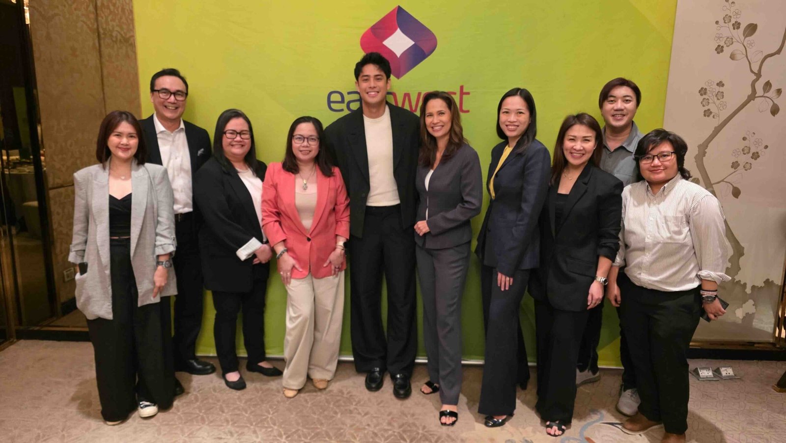 He’s back! East West Banking Corporation (EastWest) has renewed its partnership with actor and digital personality Donny Pangilinan,