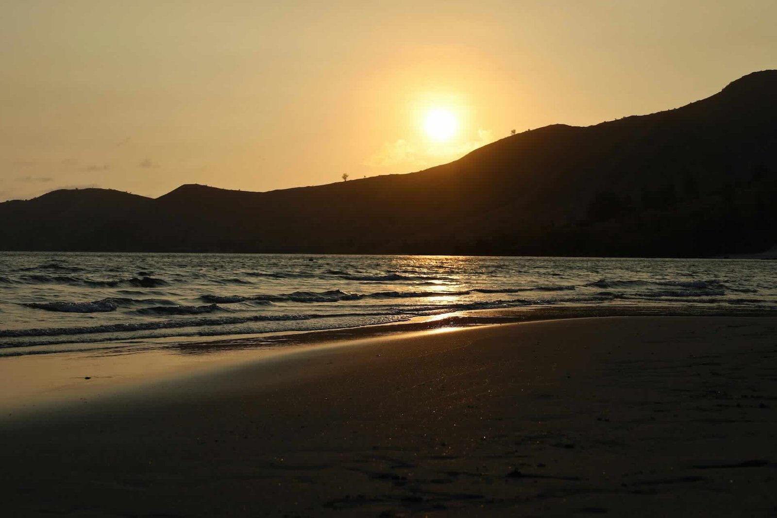From distances just under 100 kilometers away to farther destinations up North of Luzon, here are 4 places to check out before summer ends.