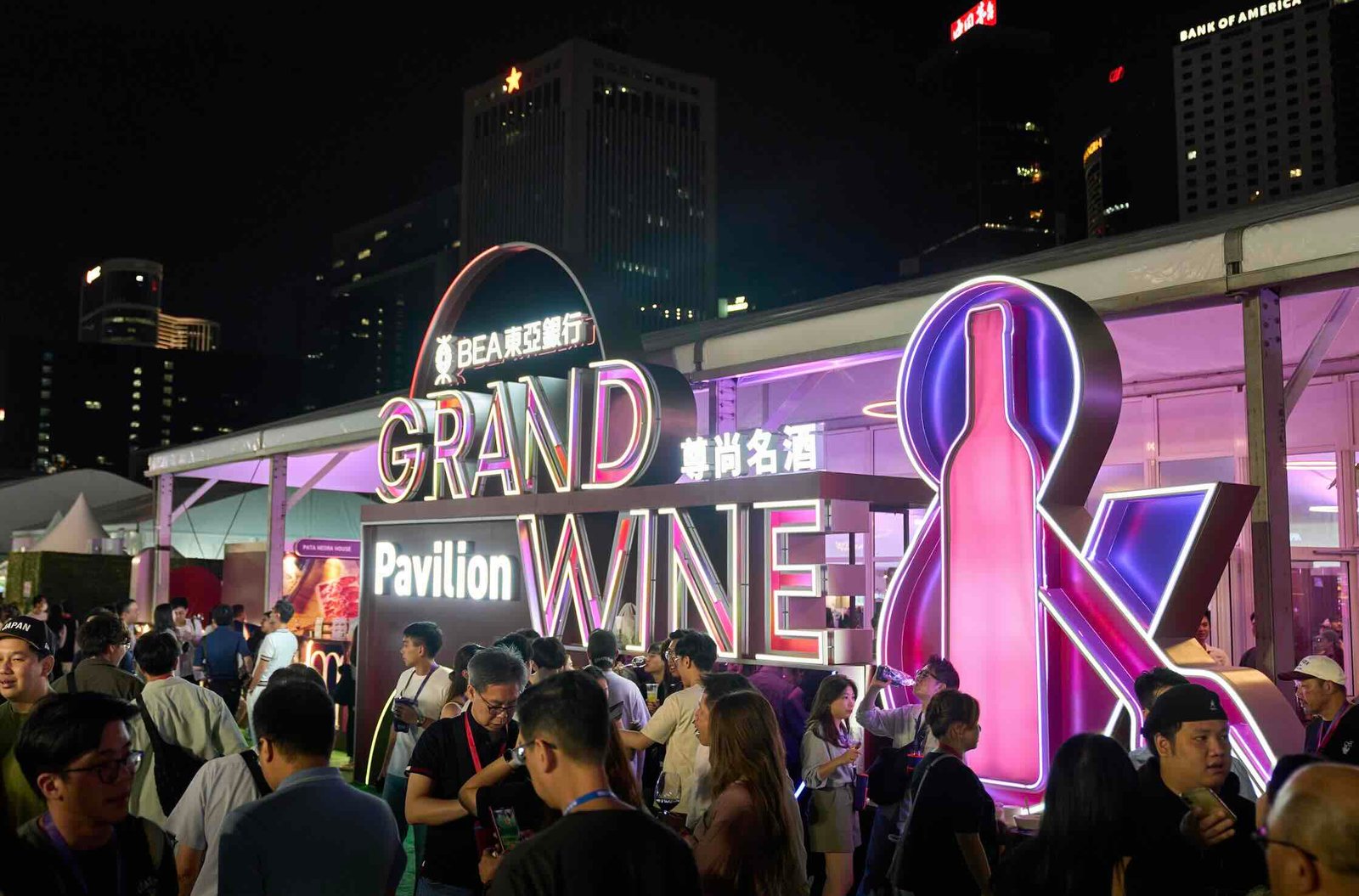 From centuries-old traditions and world-class sporting events to culinary extravaganzas and Halloween thrills, Hong Kong comes alive this autumn