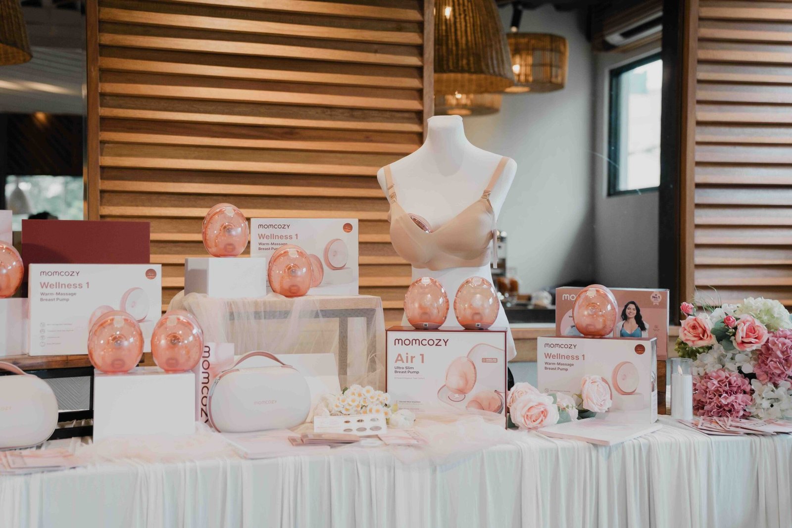 In celebration of Breastfeeding Month, Momcozy held its first-ever brand event in the Philippines, bringing healthcare professionals, breastfeeding advocates,