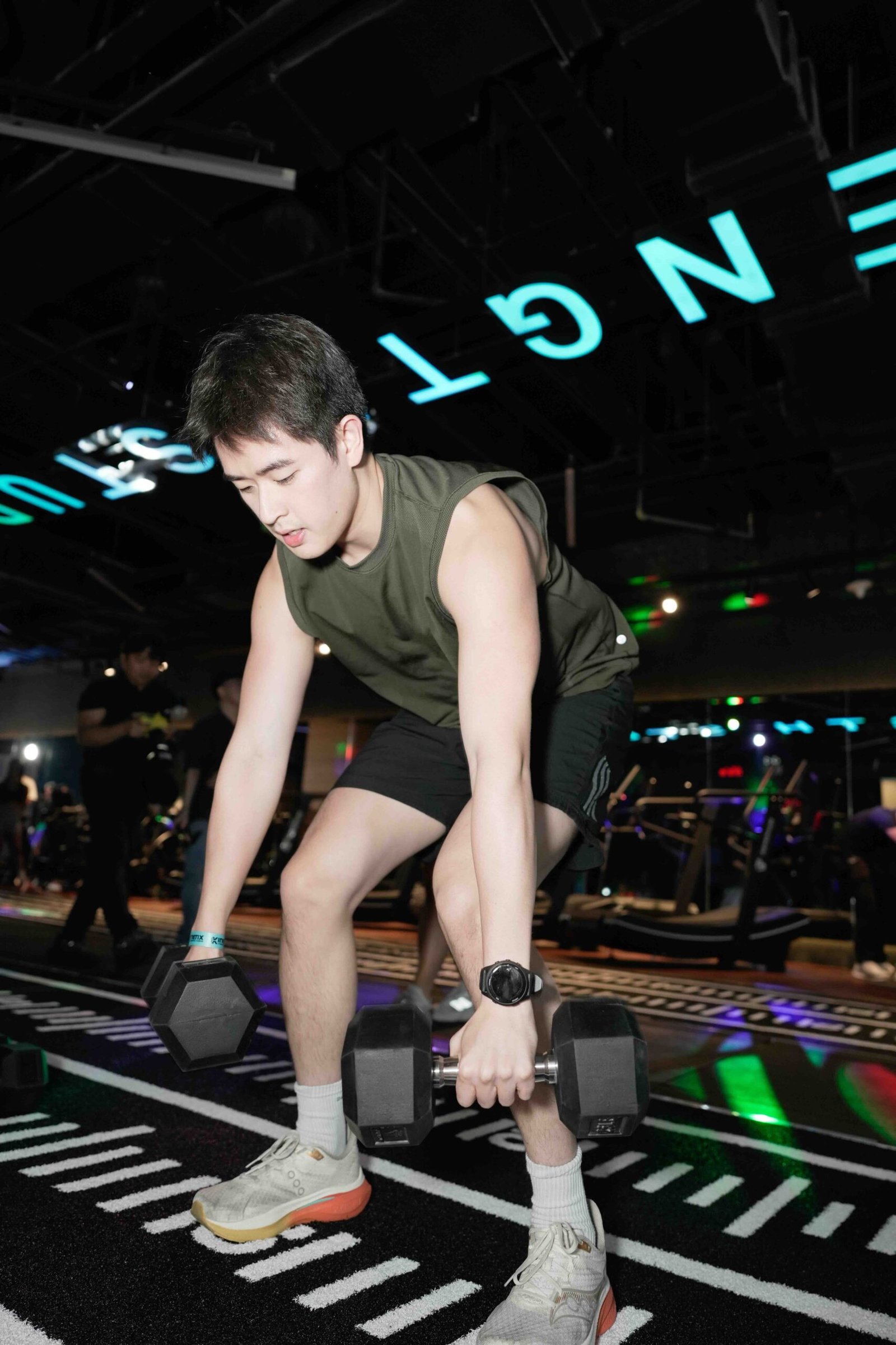 The newest brand from the Strength in Movement Group marked its official opening by putting hybrid racers through a four-station test of strength and stamina.